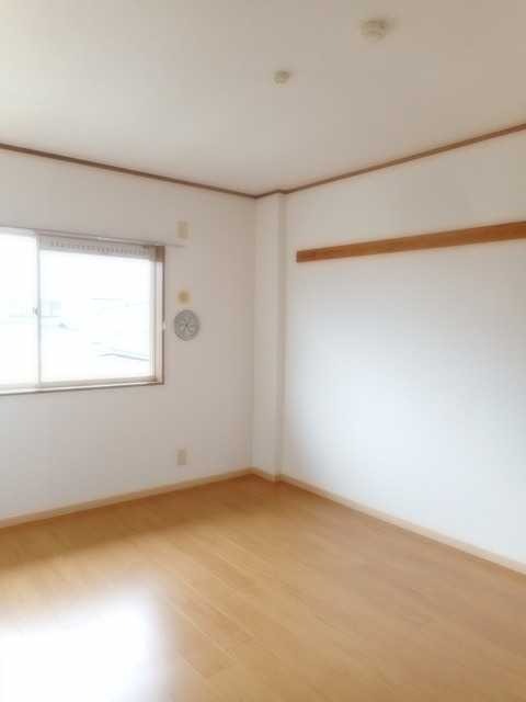 ��ʌ������s���v��̃A�p�[�g�̂��̑������E�X�y�[�X