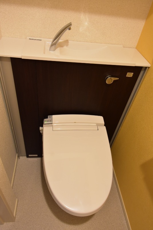 ��ʌ��������܎s��掭��܂Q���ڂ̃A�p�[�g�̃g�C��