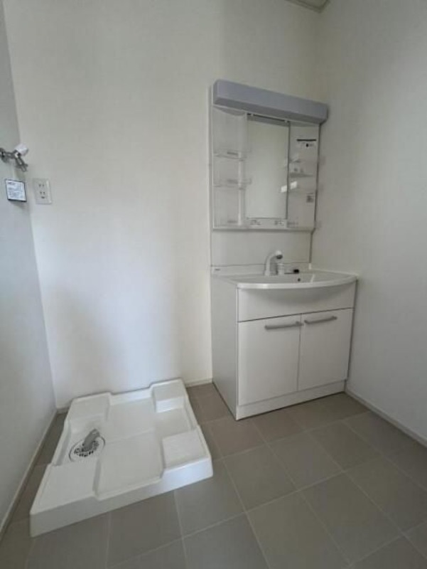 ��ʌ��������܎s�΋�厚�O���̈�ˌ��Ă̐��ʏ�