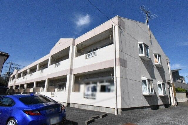 ��ʌ��@�c�s�@�c�S����40�̃A�p�[�g�̌����O��