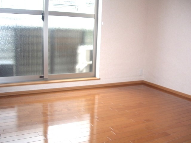 ��ʌ�����s���ȂP���ڂ̃}���V�����̋��ԁE���r���O