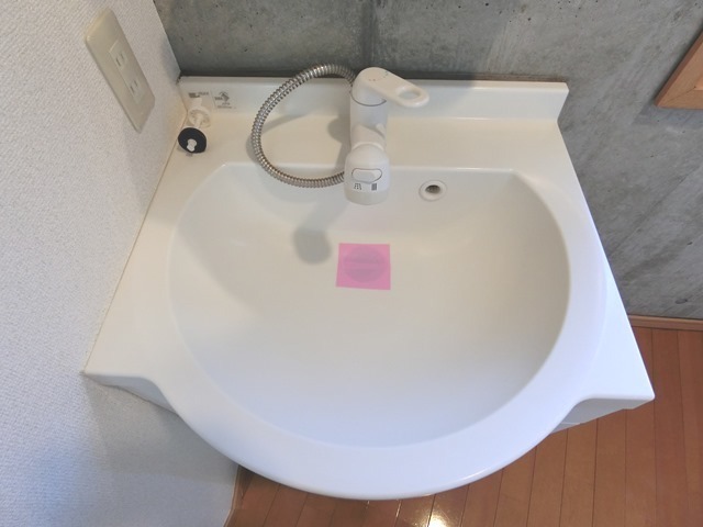 ��ʌ��������܎s�Y�a��̉ƂV���ڂ̃}���V�����̐��ʏ�