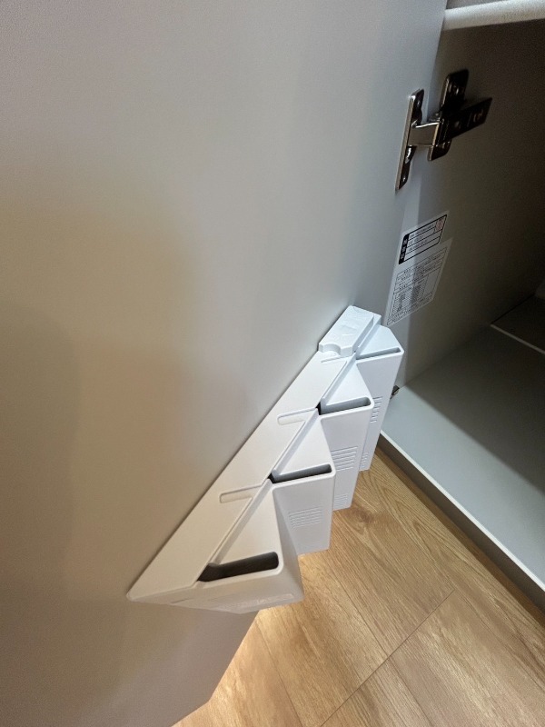 ��ʌ��������܎s����厚�w��̃e���X�n�E�X�̃L�b�`��