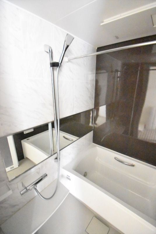 ��ʌ��z�J�s�z���J�R���ڂ̃}���V�����̃o�X