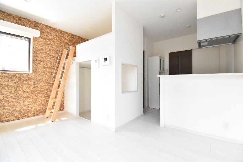 ��ʌ��z�J�s�z���J�R���ڂ̃}���V�����̂��̑������E�X�y�[�X