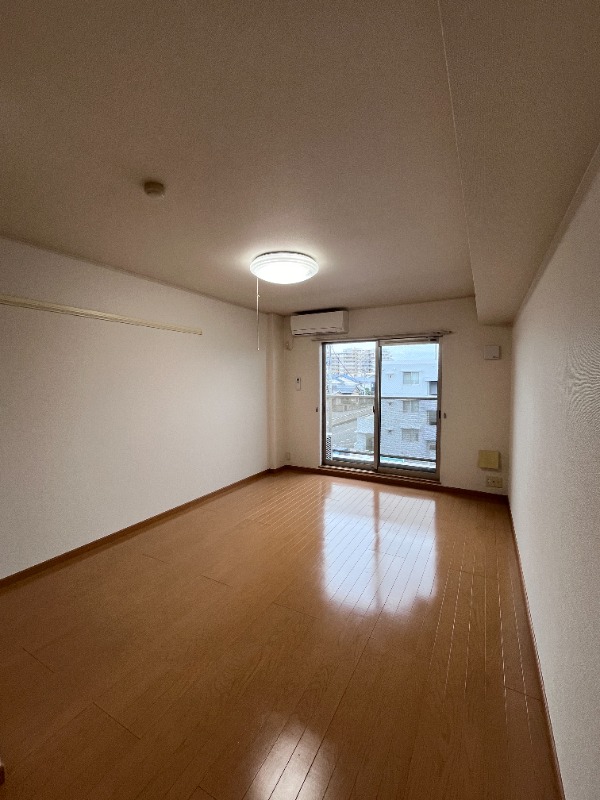 ��ʌ��@�c�s��O���P���ڂ̃}���V�����̋��ԁE���r���O