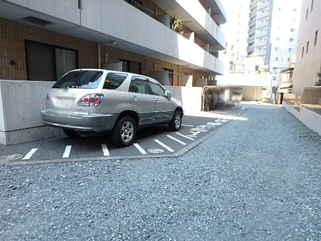 ��ʌ��������܎s�Y�a��k�Y�a�P���ڂ̃}���V�����̒��ԏ�