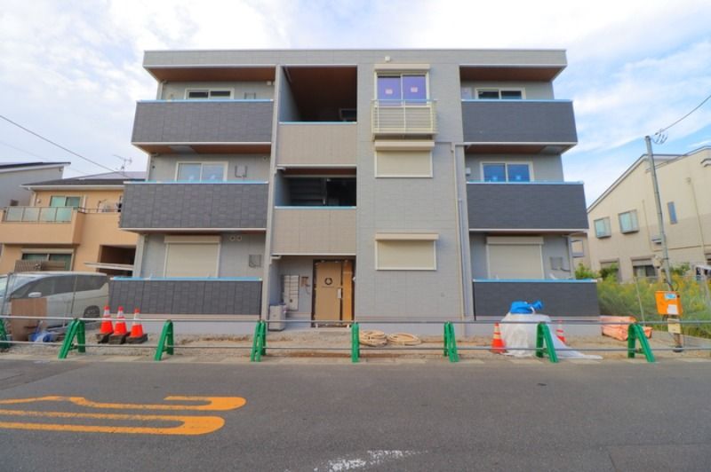 ʌzJsCN^EQڂ̃Ap[ǧO