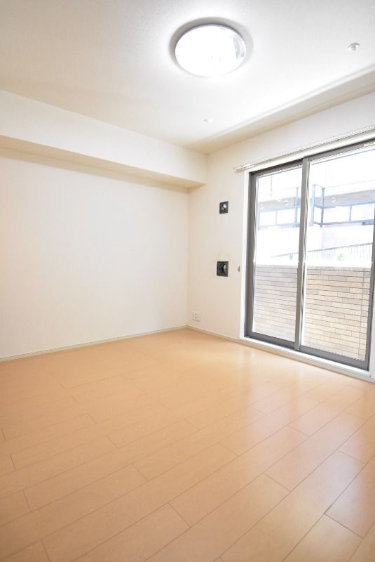 ��ʌ��������܎s��{��O���P���ڂ̃A�p�[�g�̋��ԁE���r���O