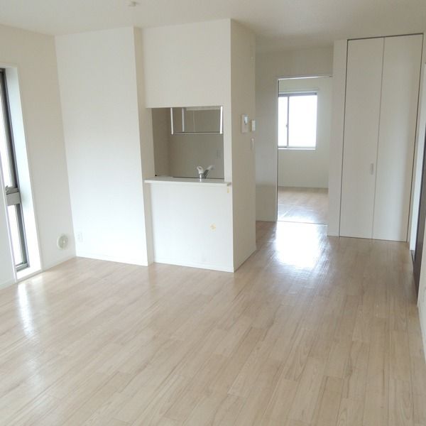 ��ʌ��������܎s��{��k�ܒ��Q���ڂ̃}���V�����̋��ԁE���r���O