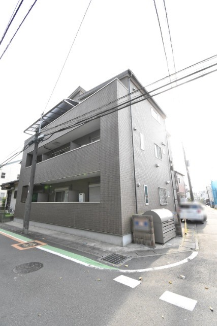 ��ʌ��������܎s��{��听���Q���ڂ̃A�p�[�g�̌����O��