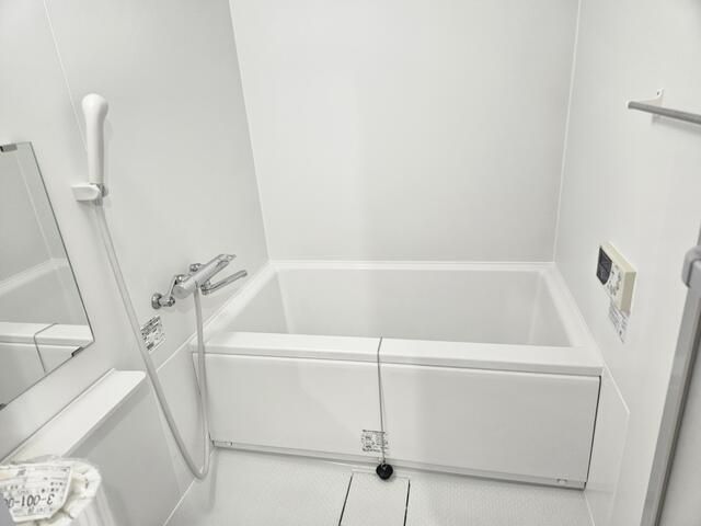 ��ʌ��������܎s�Y�a���ՂT���ڂ̃}���V�����̃o�X