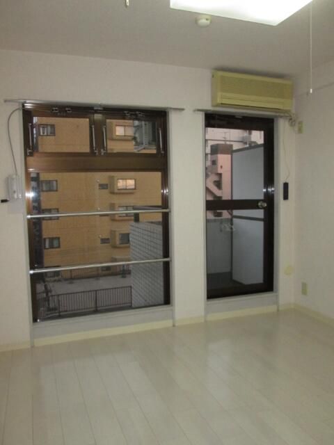 ��ʌ�����s������P���ڂ̃}���V�����̋��ԁE���r���O