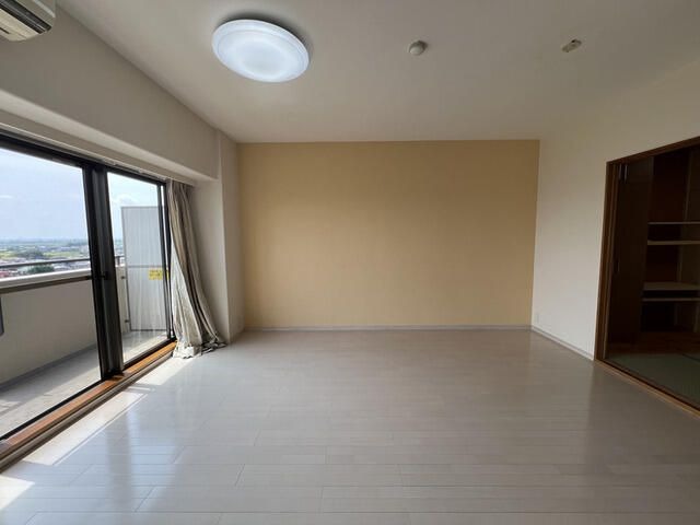 ��ʌ��������܎s����厚�w��̃}���V�����̋��ԁE���r���O