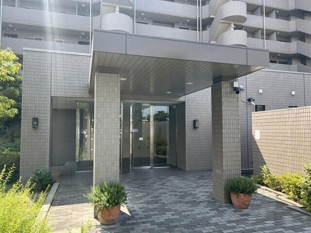 ��ʌ��������܎s����厚�w��̃}���V�����̃G���g�����X