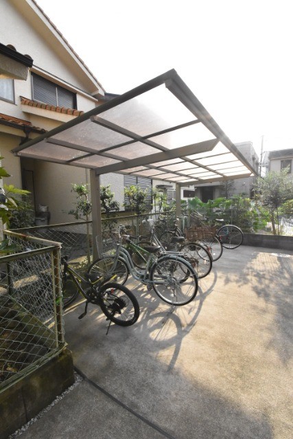 ��ʌ��������܎s��{��听���Q���ڂ̃A�p�[�g�̂��̑�