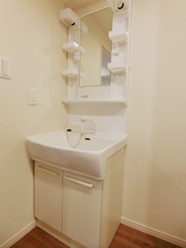 ��ʌ��������܎s�����扺�����V���ڂ̃}���V�����̐��ʏ�