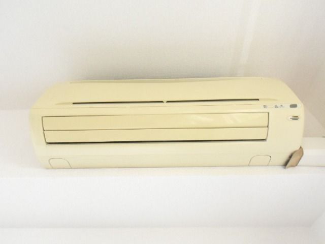 ��ʌ�����s����T���ڂ̃A�p�[�g�̂��̑��ݔ�