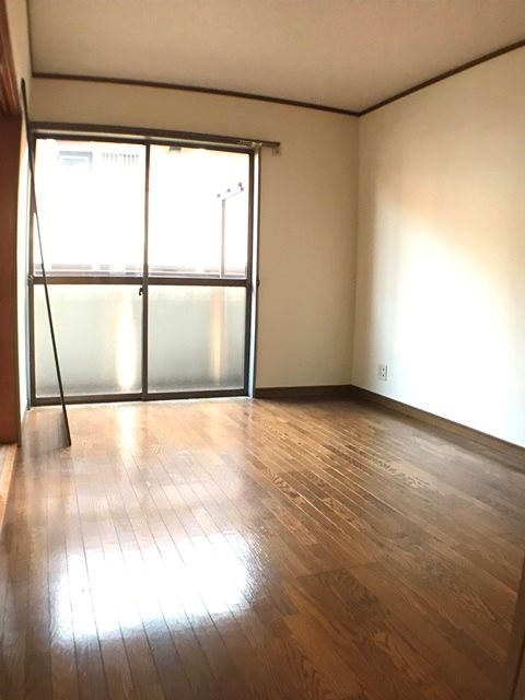 ��ʌ��������܎s��΋�钬�Q���ڂ̃A�p�[�g�̂��̑������E�X�y�[�X