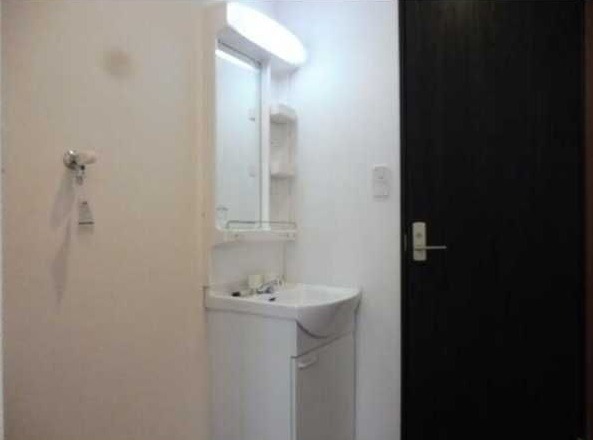 ��ʌ��������܎s������厚�@���̃A�p�[�g�̐��ʏ�