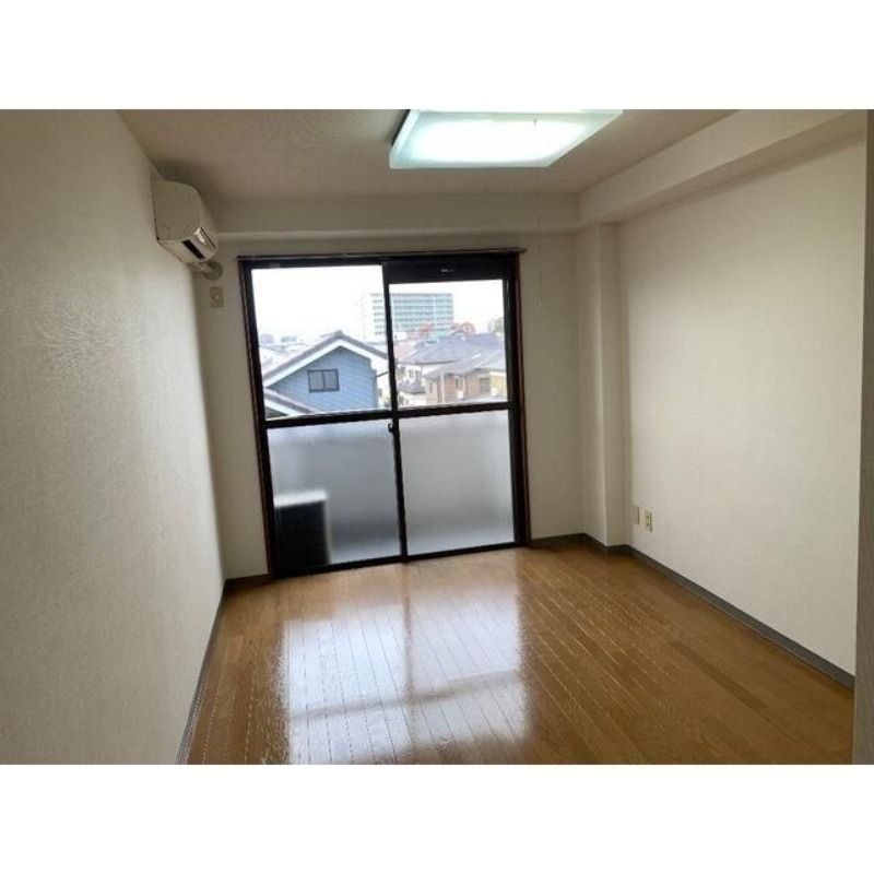 ��ʌ��������܎s�k����i���Q���ڂ̃}���V�����̃o���R�j�[