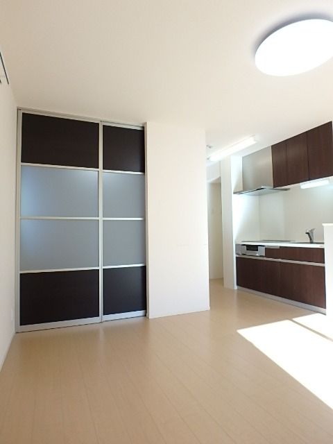 ��ʌ��������܎s�k��y�C���P���ڂ̃A�p�[�g�̋��ԁE���r���O