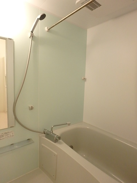 ��ʌ��������܎s�k��y�C���P���ڂ̃A�p�[�g�̃o�X