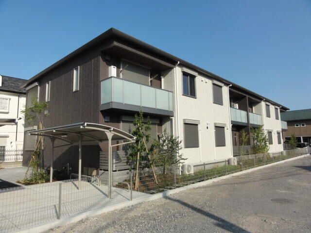 ��ʌ������s���R�Q���ڂ̃A�p�[�g�̌����O��