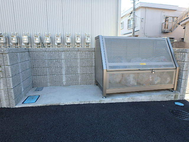 ��ʌ��������܎s�k��y�C���P���ڂ̃A�p�[�g�̂��̑�