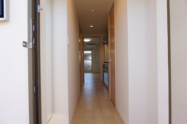 ��ʌ�����s�핽�Q���ڂ̃}���V�����̌���