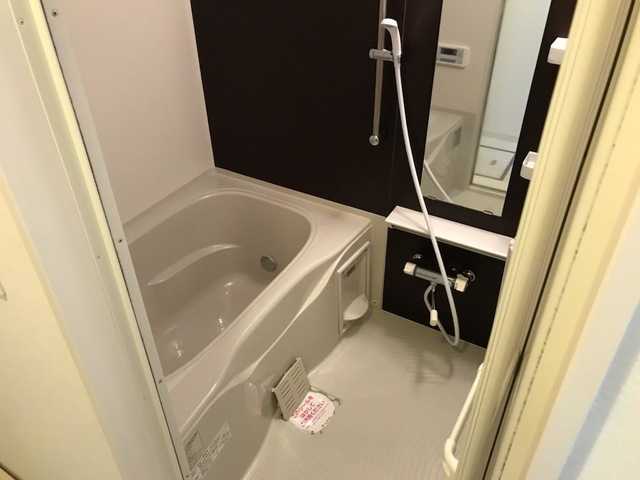 ��ʌ��z�J�s���C�N�^�E���P���ڂ̃A�p�[�g�̃o�X