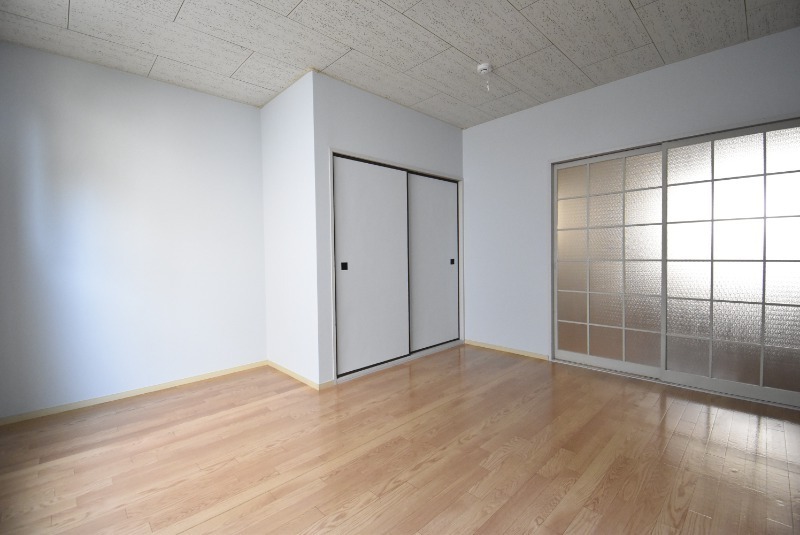 ��ʌ��������܎s������㗎���X���ڂ̃A�p�[�g�̋��ԁE���r���O