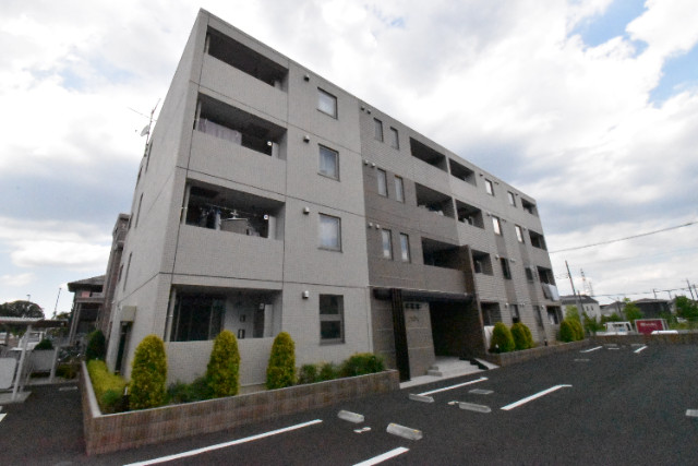 ��ʌ��������܎s��΋�������R���ڂ̃}���V�����̌����O��