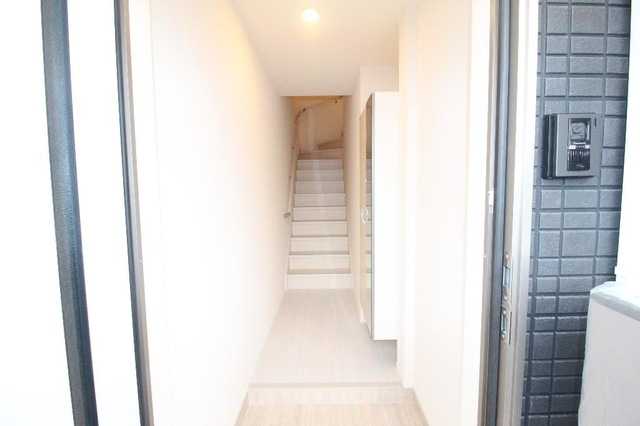 ��ʌ������s�ԌI�P���ڂ̃A�p�[�g�̌���