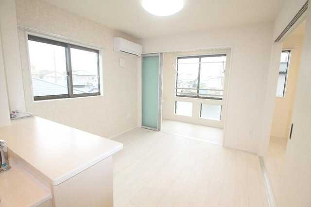 ��ʌ������s�ԌI�P���ڂ̃A�p�[�g�̂��̑������E�X�y�[�X