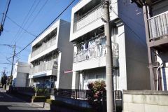 ��ʌ��������܎s��{����ؒ��S����959-4�̃}���V�����̌����O��