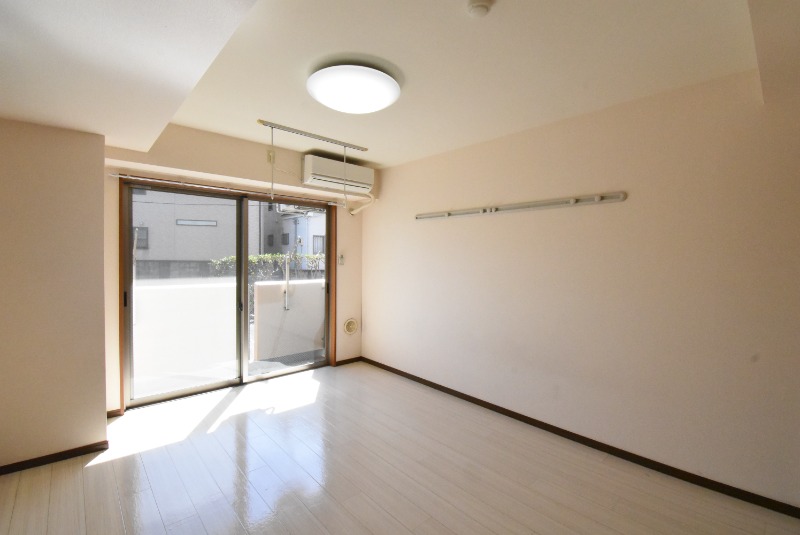 ��ʌ��������܎s�k����i���R���ڂ̃}���V�����̋��ԁE���r���O