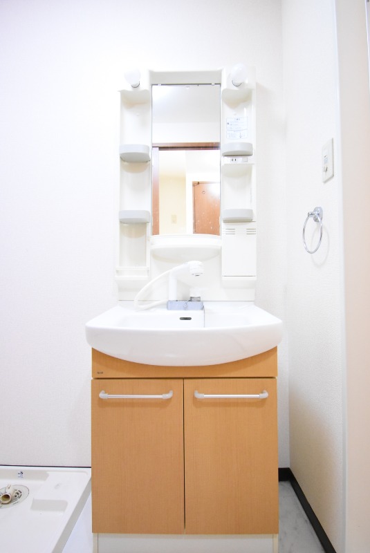 ��ʌ��������܎s�k����i���R���ڂ̃}���V�����̐��ʏ�