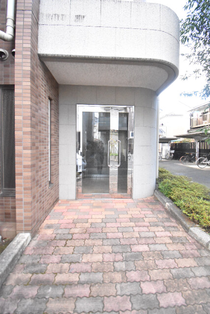 ��ʌ��������܎s�k����i���R���ڂ̃}���V�����̃G���g�����X