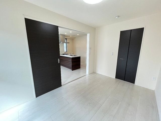 ��ʌ�����s�厚������̃}���V�����̂��̑������E�X�y�[�X