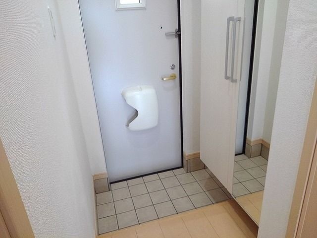 ��ʌ��z�J�s���z�J�S���ڂ̃A�p�[�g�̌���