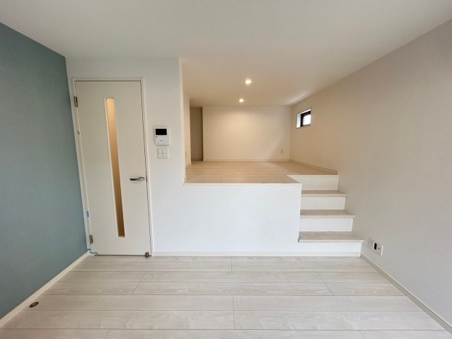 ��ʌ��������܎s����厚���V�n�̃A�p�[�g�̋��ԁE���r���O