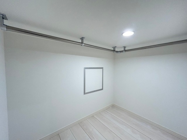 ��ʌ��������܎s����厚���V�n�̃A�p�[�g�̎��[