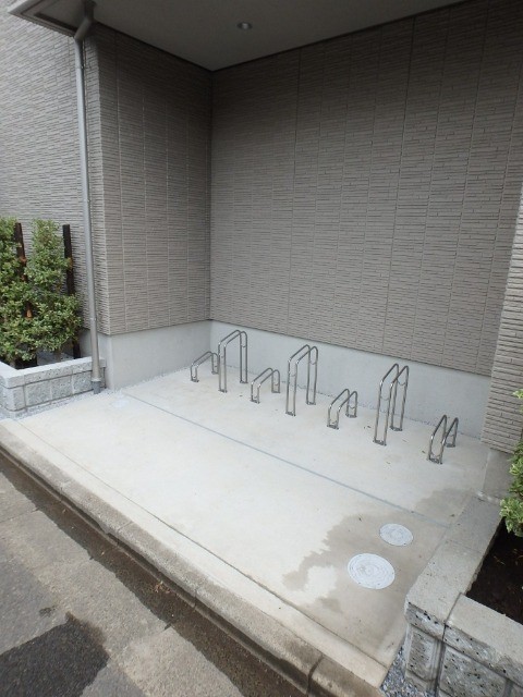 ��ʌ��������܎s��{��y�蒬�Q���ڂ̃}���V�����̂��̑�