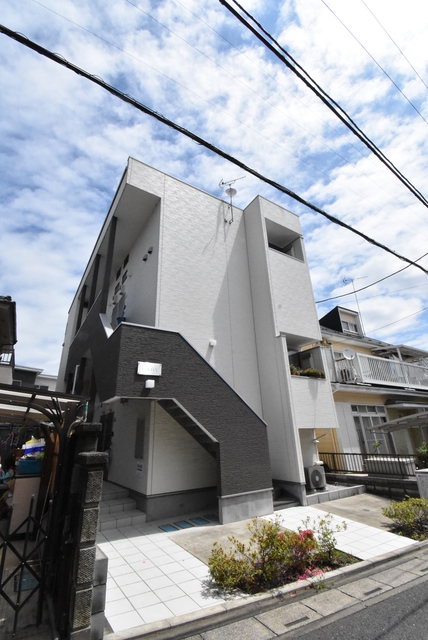 ��ʌ��������܎s����{�O���̃A�p�[�g�̌����O��