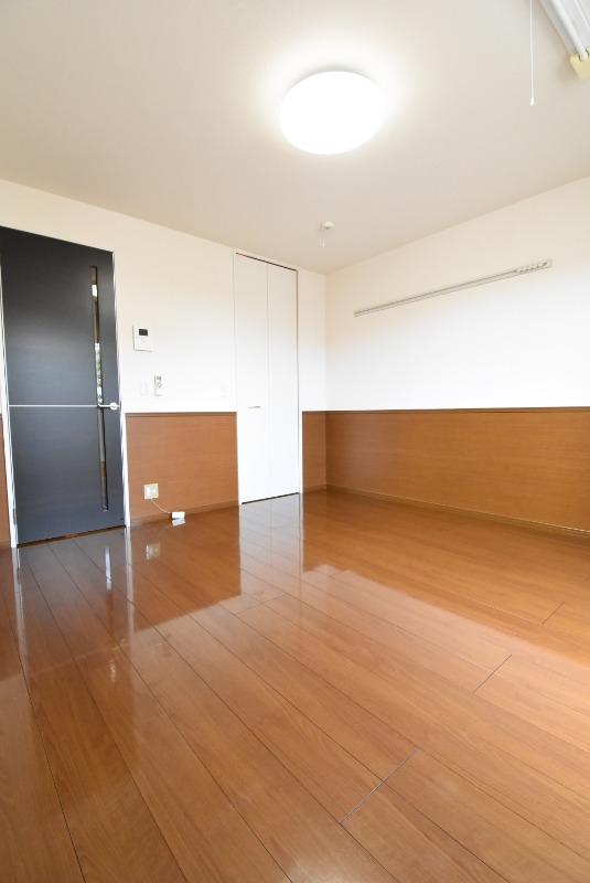 ��ʌ��������܎s�����擌��{�P���ڂ̃A�p�[�g�̋��ԁE���r���O