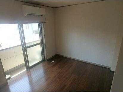 ��ʌ��������܎s��{��V�����P���ڂ̃A�p�[�g�̂��̑������E�X�y�[�X