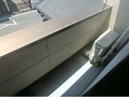 ��ʌ��������܎s��{��V�����P���ڂ̃A�p�[�g�̃o���R�j�[