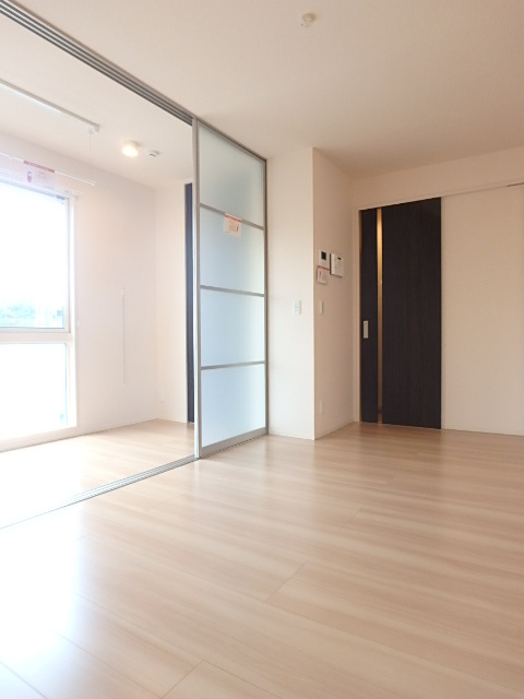 ��ʌ��������܎s������厚�ۃ���̃A�p�[�g�̋����E���r���O