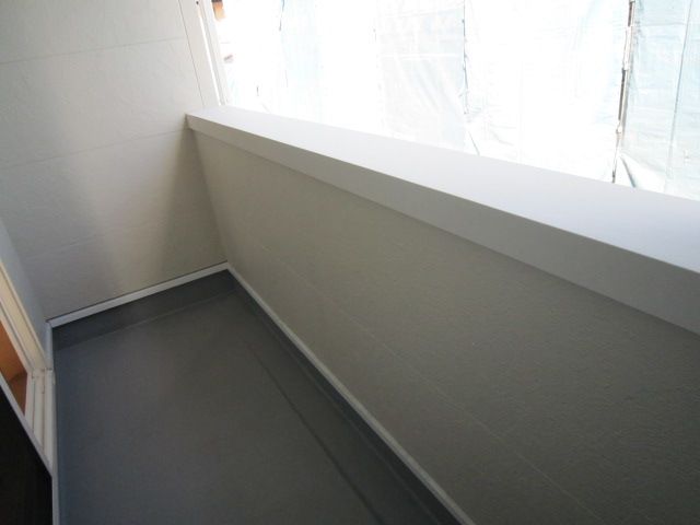 ��ʌ��z�J�s�V�z�J�Q���ڂ̃A�p�[�g�̃o���R�j�[